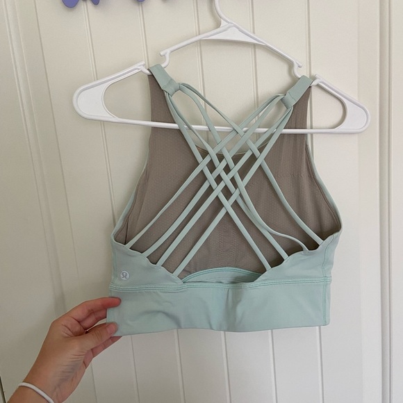 Lululemon women’s strappy cross-back active top — medium - Picture 2 of 5